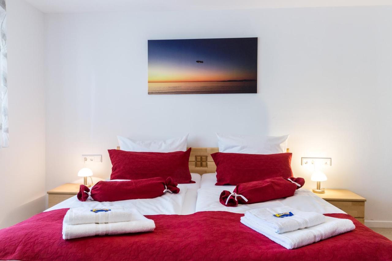 Apartment Eastside Mit 3 Zimmern Fur Bis Zu 5 Personen Mit Balkon 腓特烈港 外观 照片